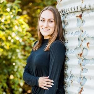 Meet your Posher, Savannah